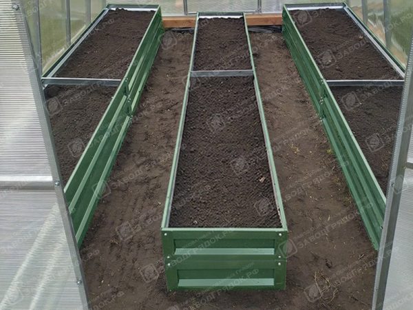 3-gryadki-zelenie-40-1.jpg Грядки в теплицу «Усиленные» с полимерным покрытием (высота 40 см) — изображение 1